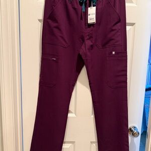 Figs Men's Cairo Burgundy Scrubs